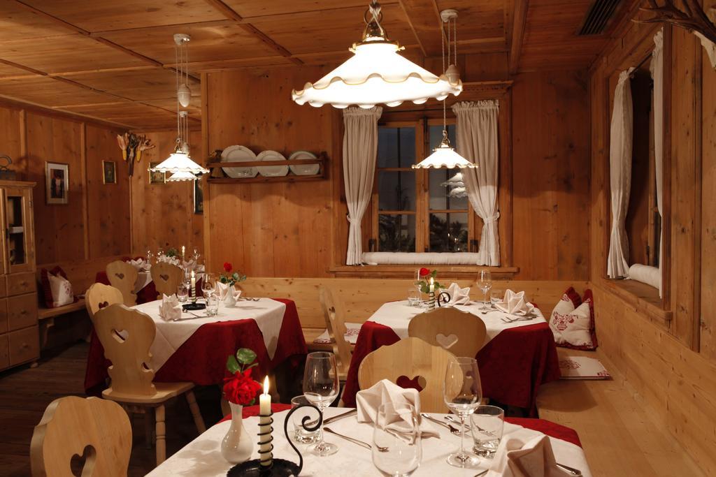 Hotel Hubertusstube Лайон Екстериор снимка