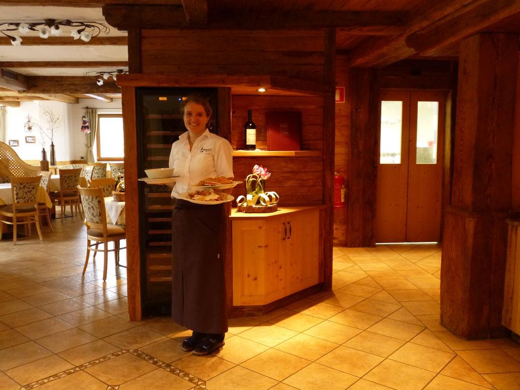 Hotel Hubertusstube Лайон Екстериор снимка