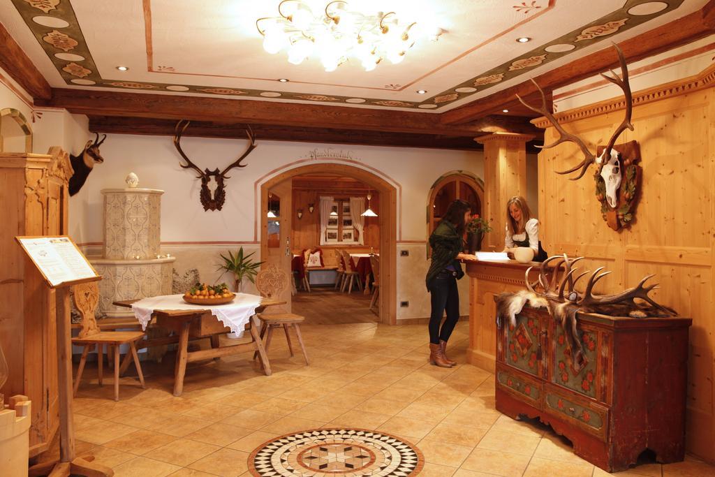 Hotel Hubertusstube Лайон Екстериор снимка