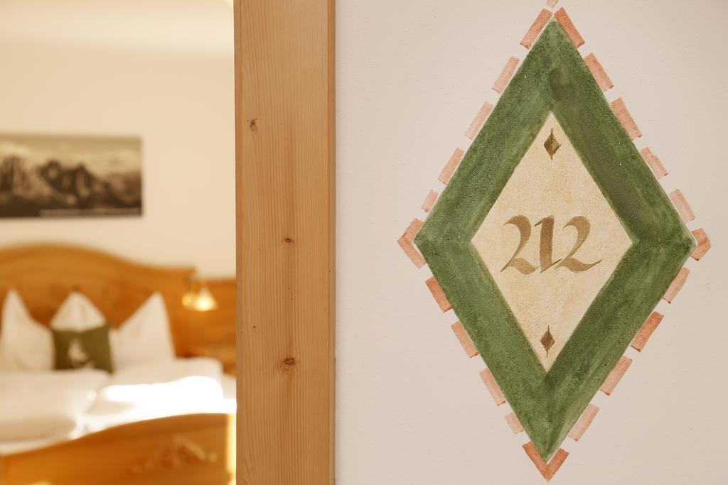 Hotel Hubertusstube Лайон Екстериор снимка