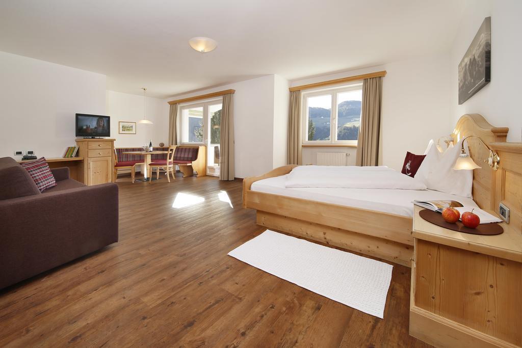 Hotel Hubertusstube Лайон Екстериор снимка